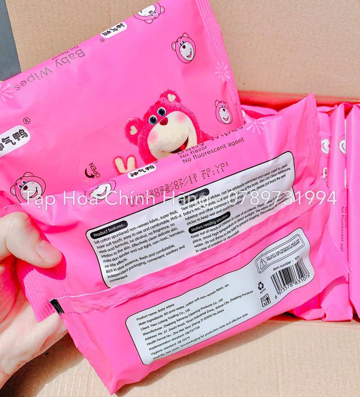 thùng khăn giấy ướt gấu dâu Losto ( 1 thùng 10 gói/ 1 gói 80 tờ )