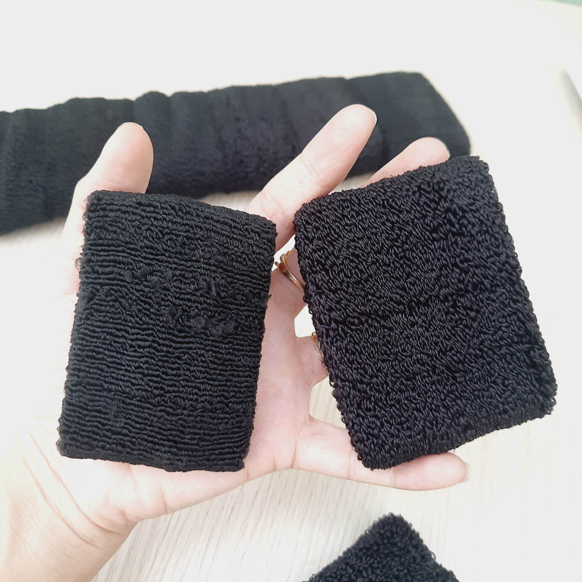 Túi 3 Len cột tóc màu đen (4-4.5cm)