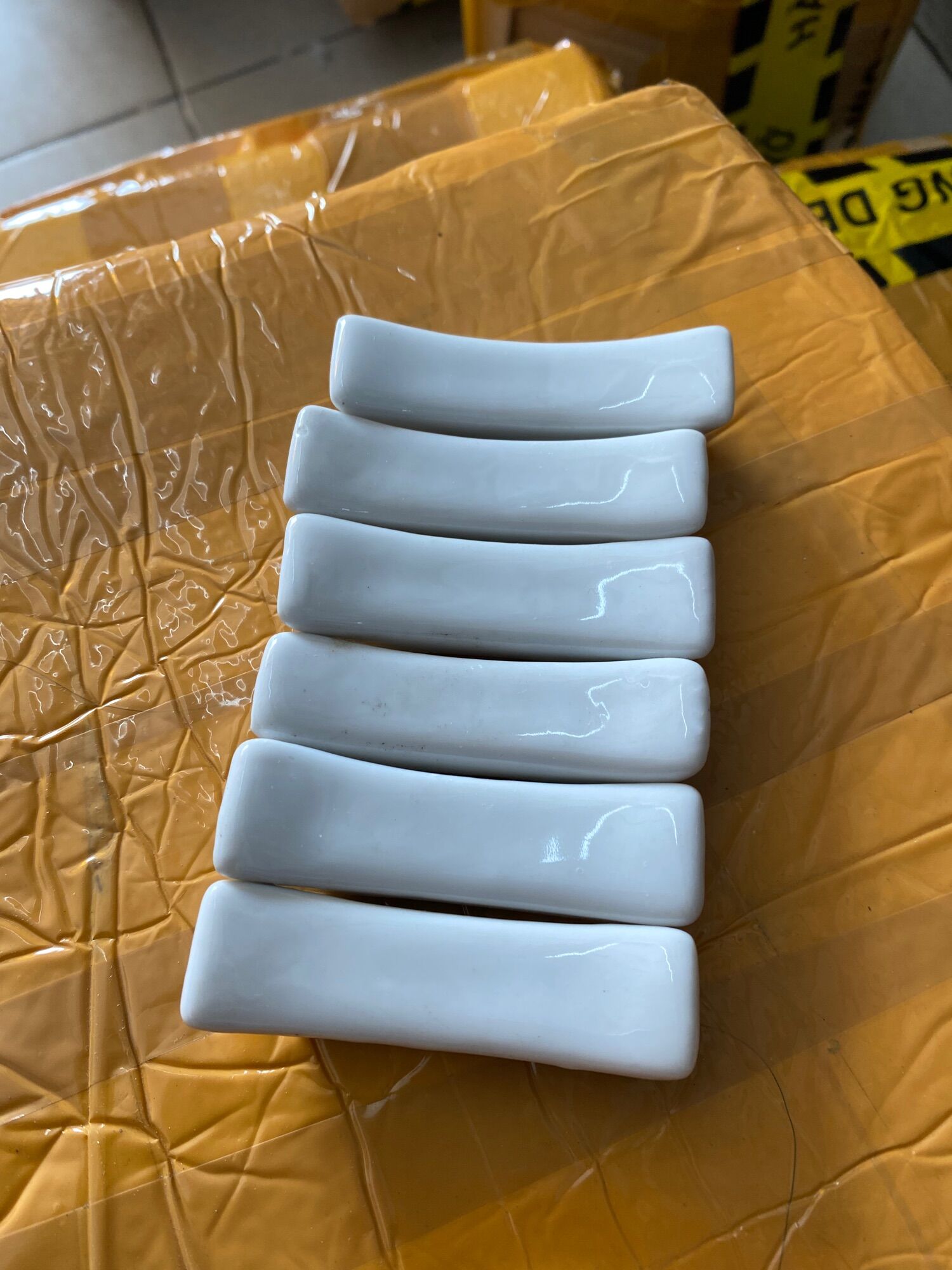 Gác đũa sứ trắng set 6 cái và set 10 cái
