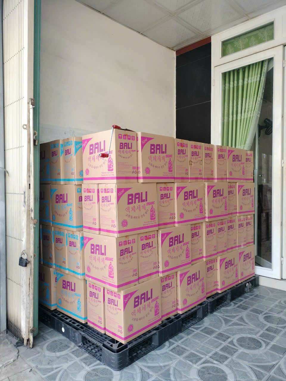 Xịt quần áo, xịt phòng