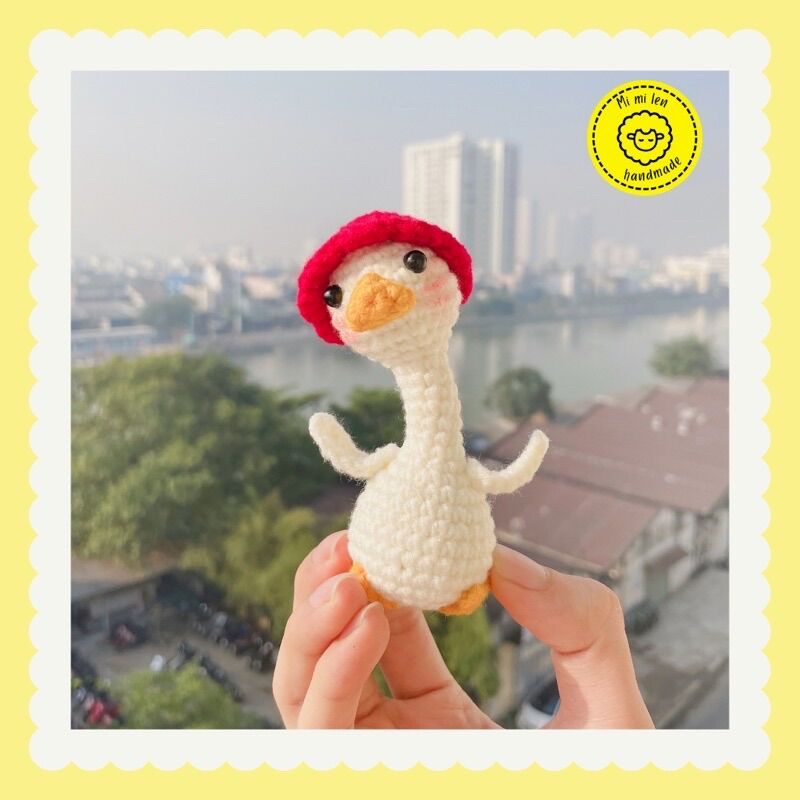 [mimi_len29] Móc khoá bé vịt nghiêng đầu đội nón
