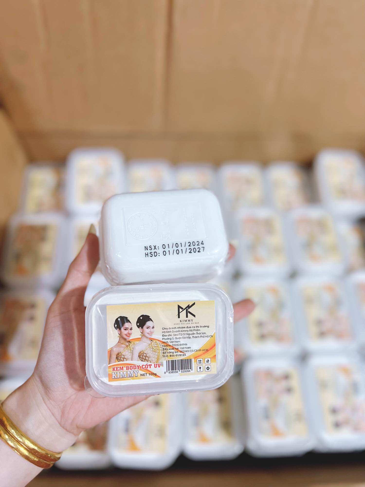 LẺ hộp 100g kem body cốt uv kimmy ( cốt bạch thái )