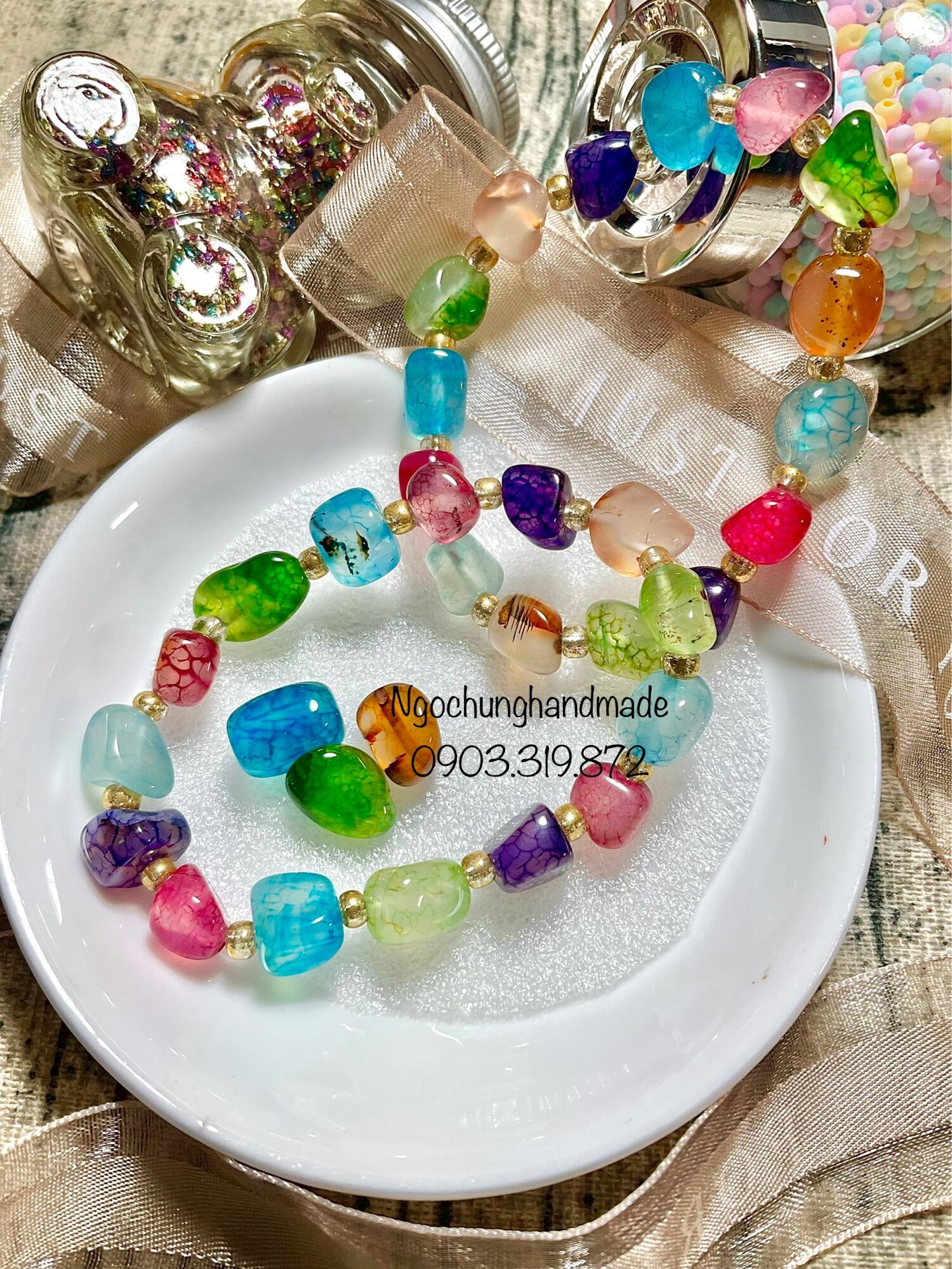 Vòng tay bằng hạt đá tự nhiên