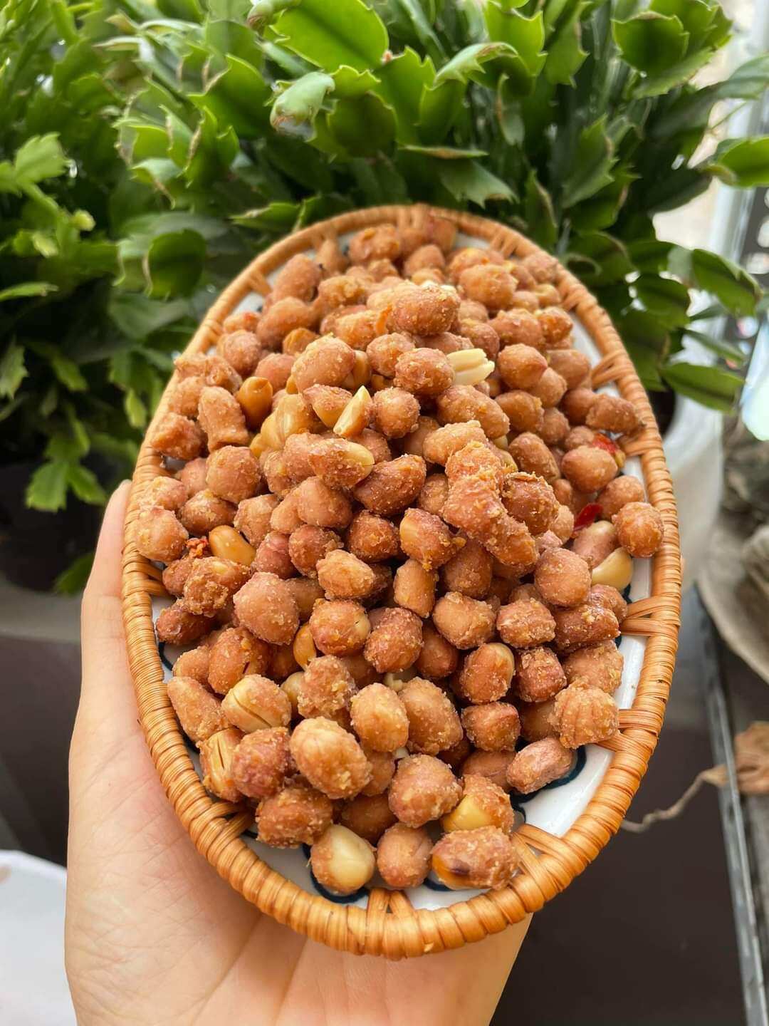 100gr đậu phộng tỏi ớt