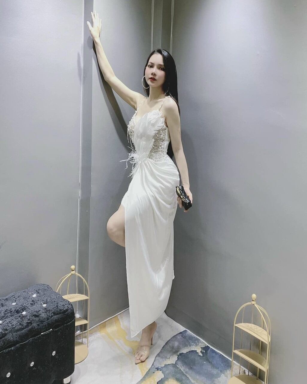 ✨ đầm body xẻ đùi phối lông✨ hình thật