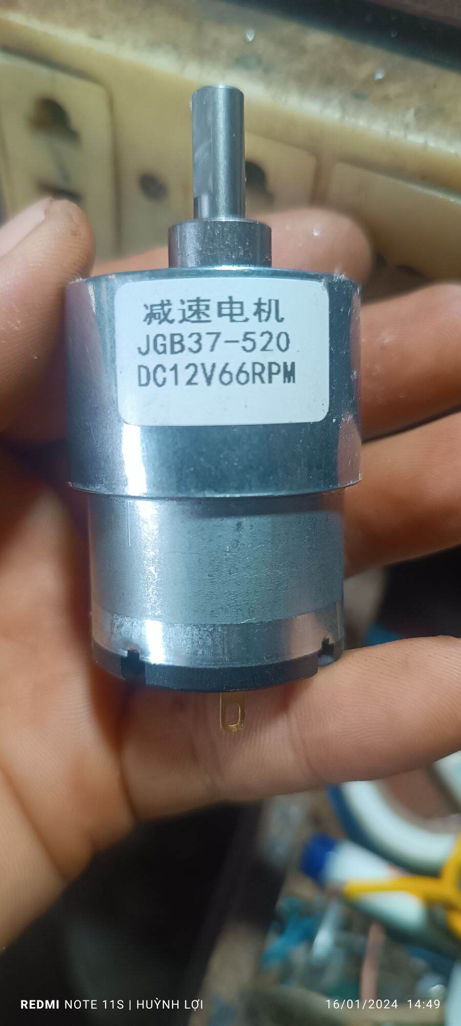 Motor máy đưa võng cho bé nhỏ