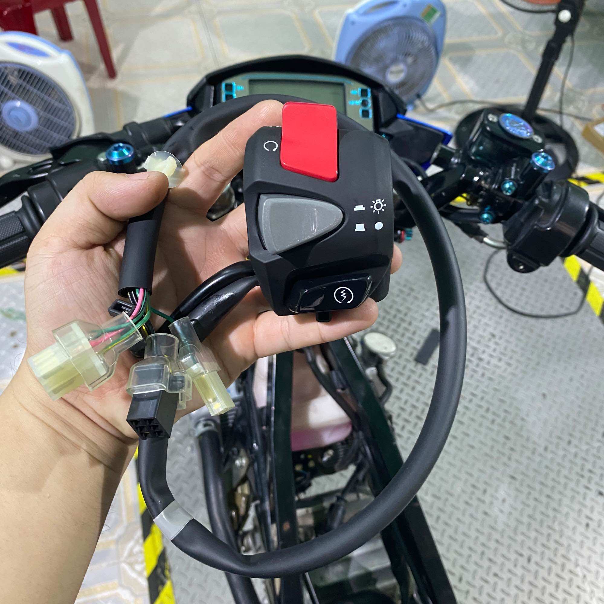 [CHÍNH HÃNG] Cùm CB650, Cùm PCX Hybrid