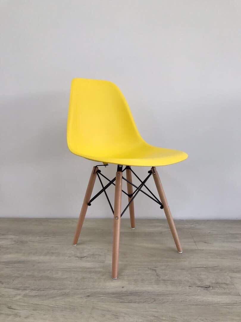 Combo 04 ghế nhựa Eames nhập khẩu ( chân gỗ )