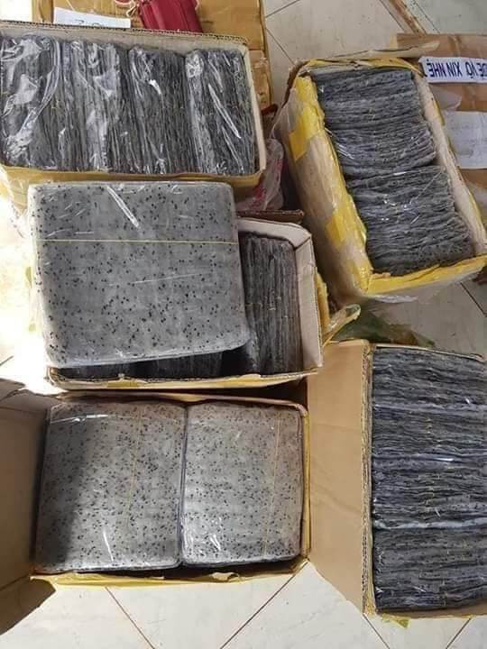 Bánh tráng nhúng mè đen Phan Rang 1kg