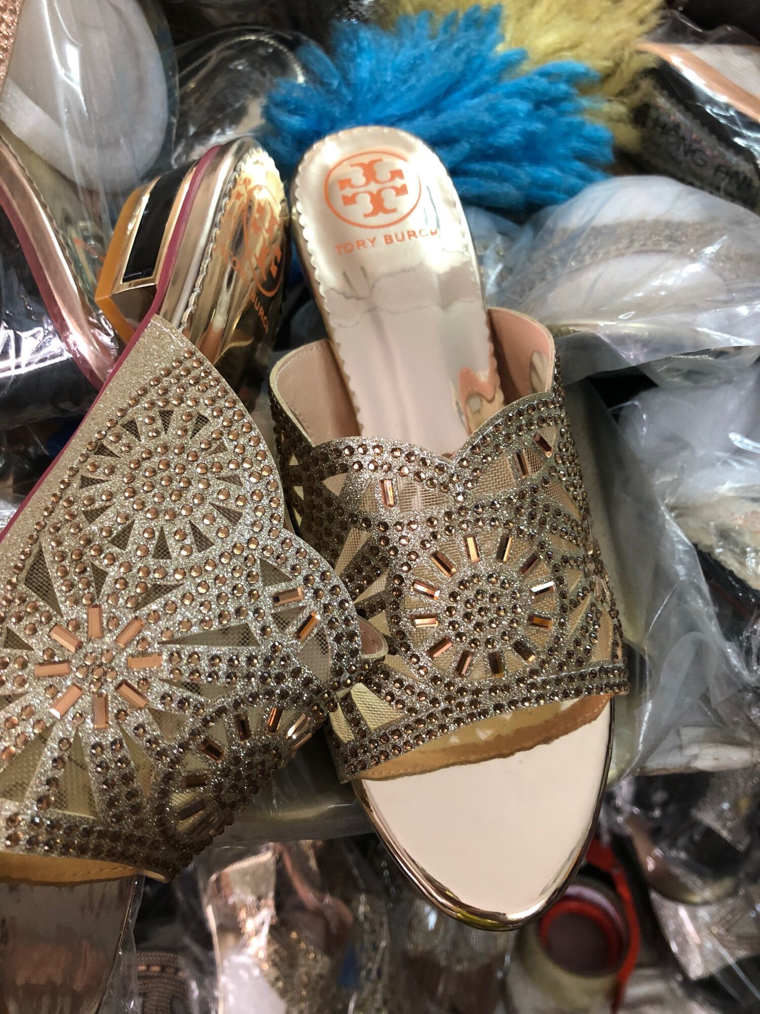 Guốc trung niên số lớn big size 39-43 gót 3p .