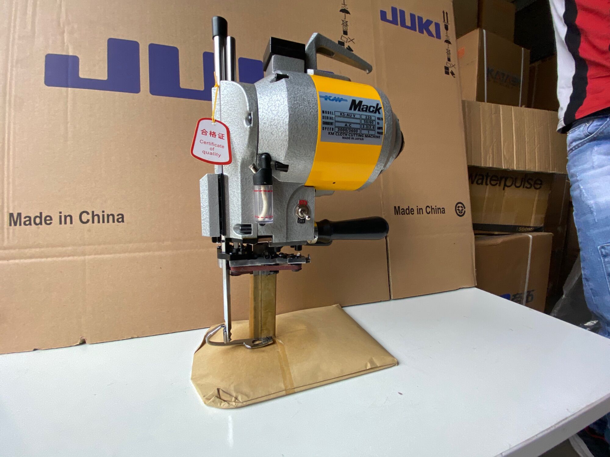 Máy cắt vải 5inch
