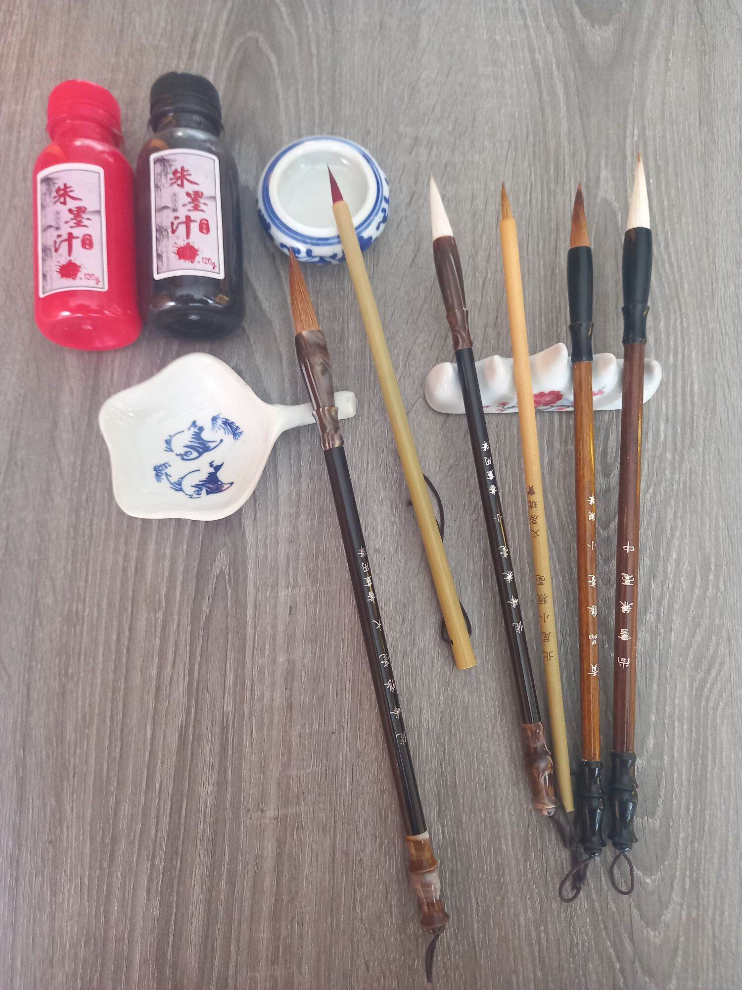 Bộ combo đầy đủ dụng cụ viết thư pháp.