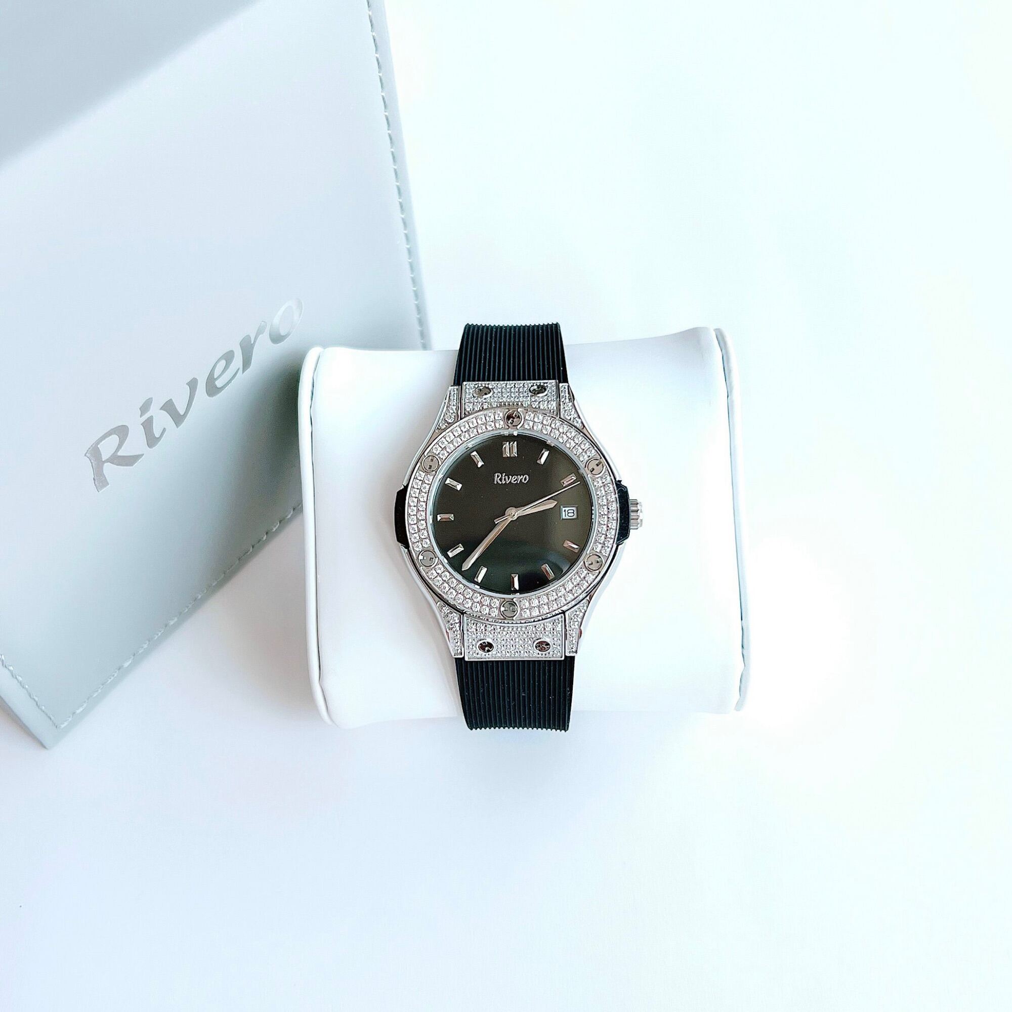 Đồng hồ nữ Rivero dây cao su, size 34mm