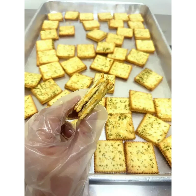 100gr bánh kẹp phô mai/trứng muối rong biển