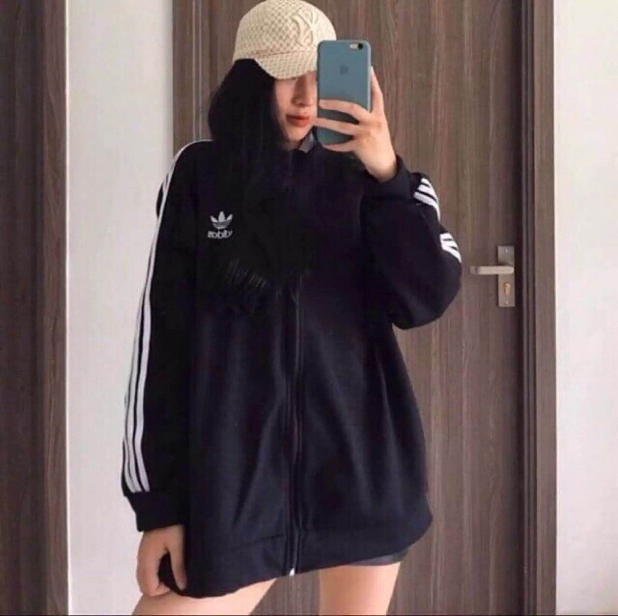 ÁO KHOÁC LOGOO DASSS SẴN 4 MÀU(tặng 1 móc khoá nhỏ)