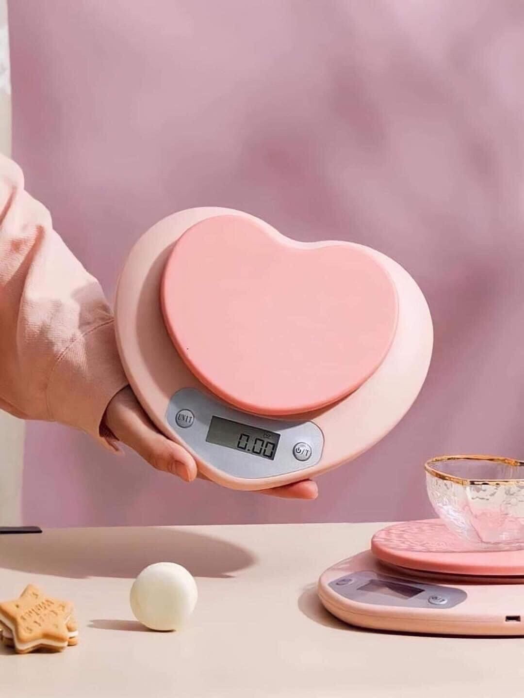 Cân tiểu ly trái tim hồng