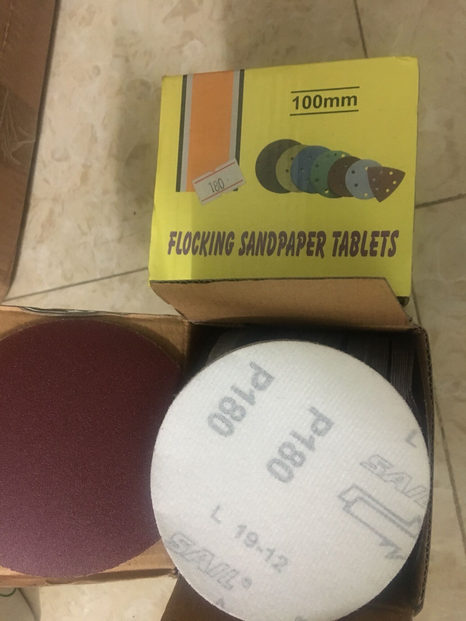 Hộp 100 tờ giấy nhám phi 100