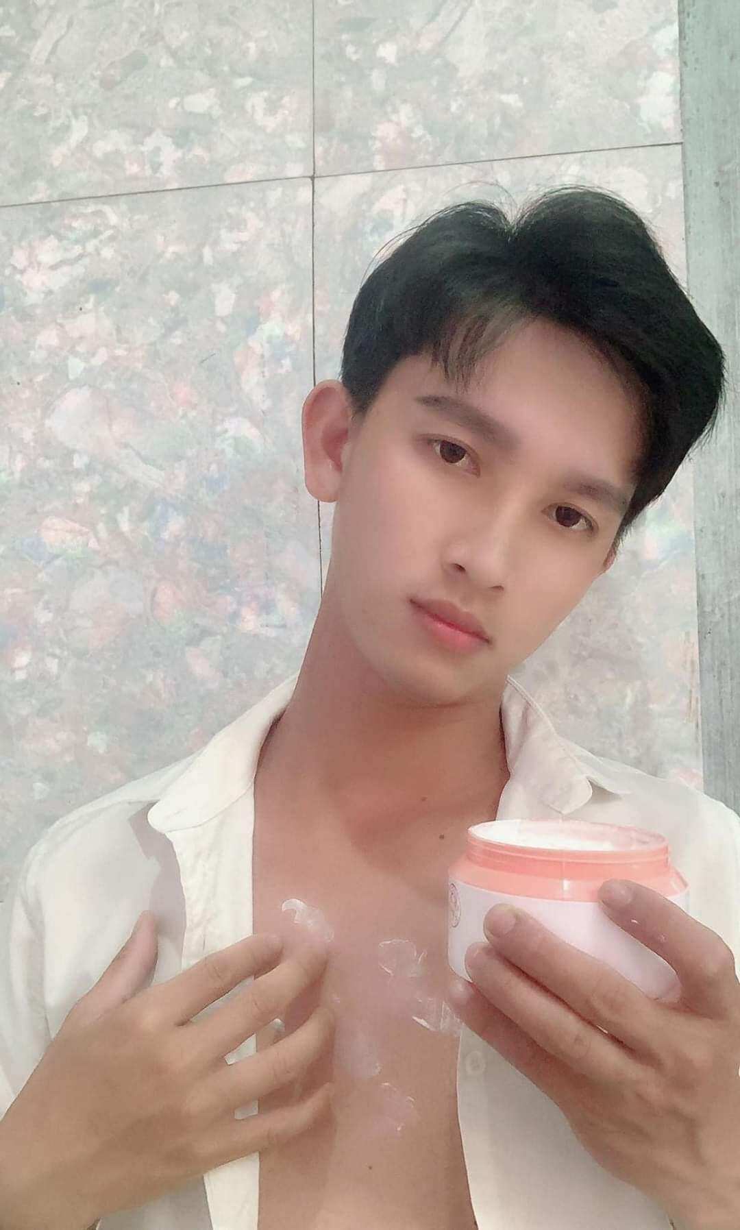 body phấn bà lão chính hãng