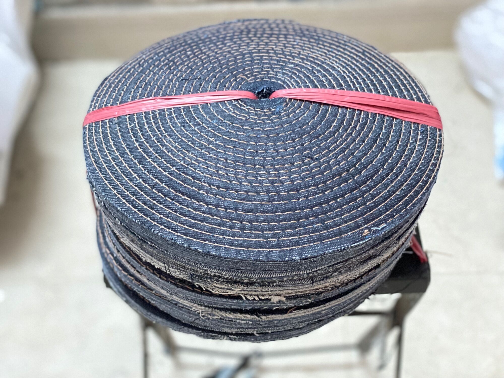 Bánh Xe Vải JEAN MAY NHIỀU ĐÁNH BÓNG ( 10 sản phẩm ) 200mm , 250mm .