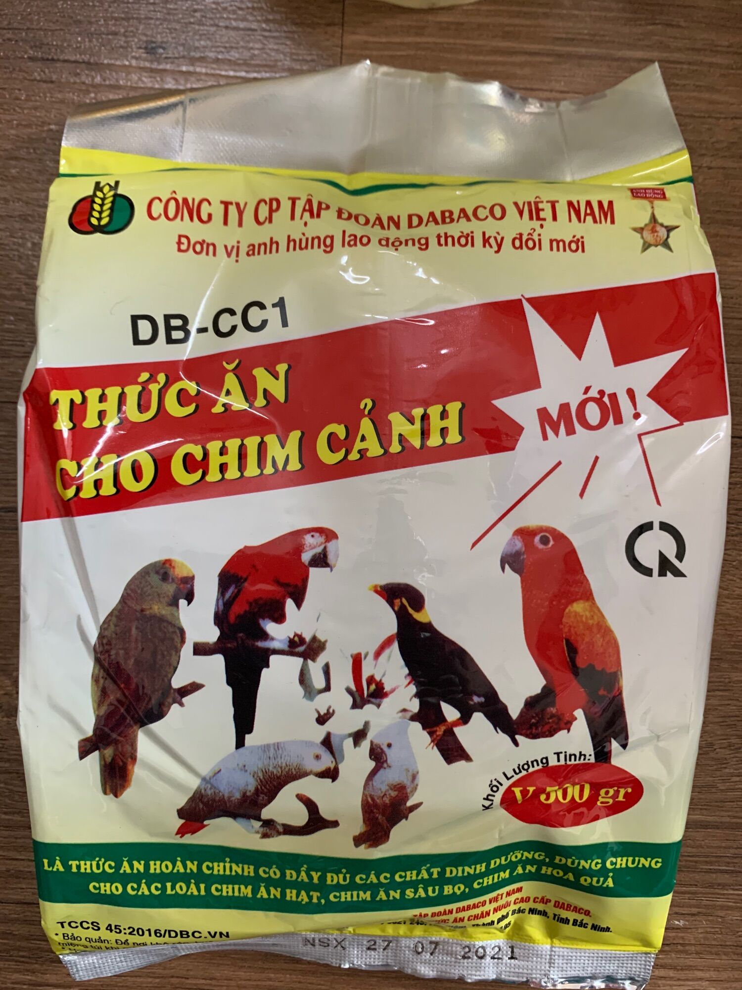 Thức ăn tổng hợp cho chim ăn cám Dabaco gói 500g
