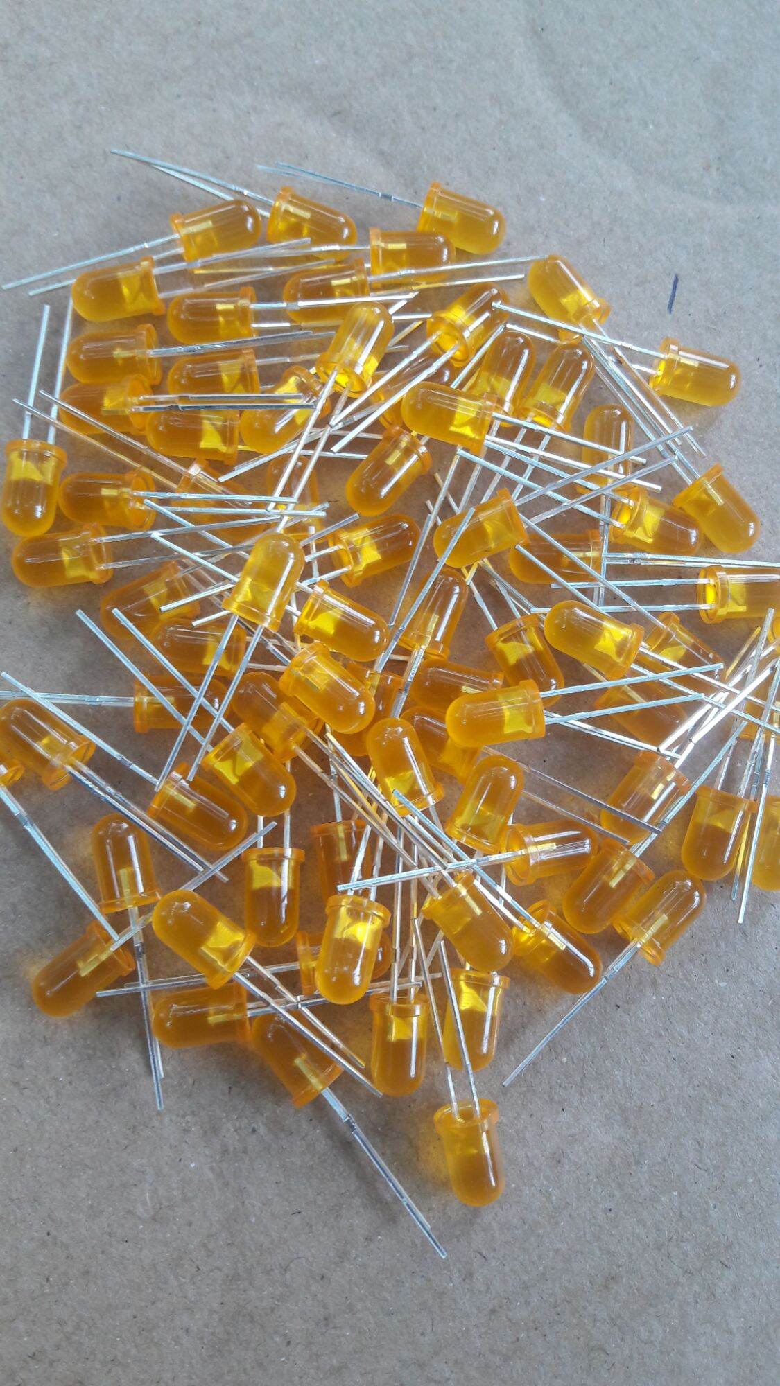 Gói 100 bóng đèn led 5mm màu cam