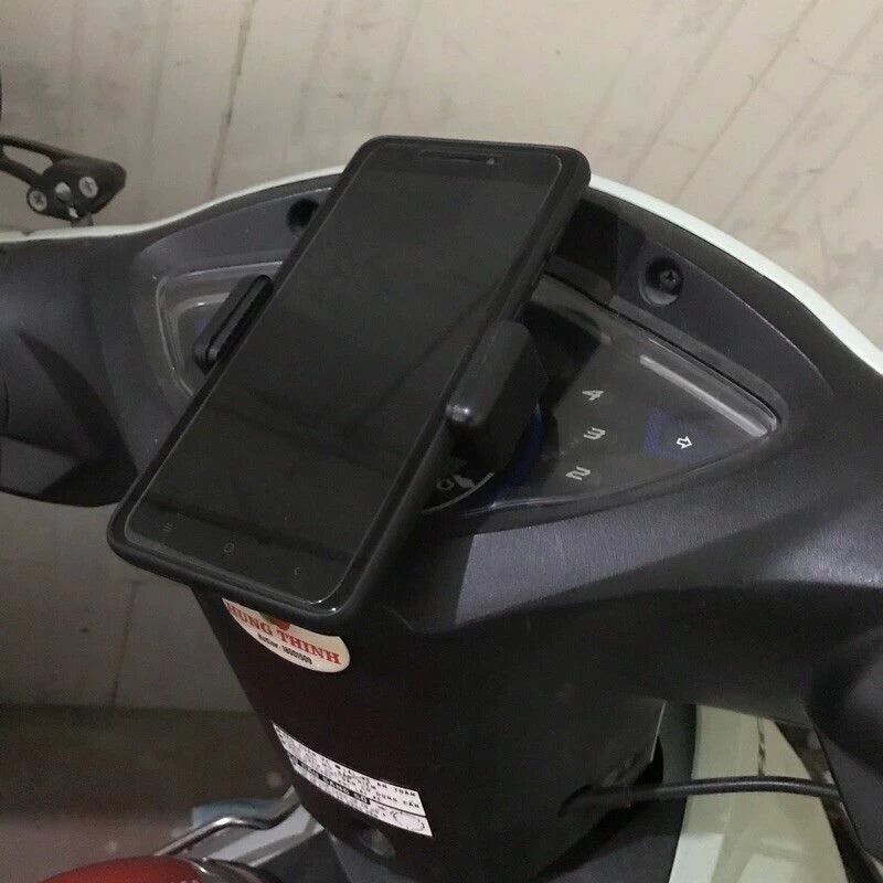 Kẹp điện thoại dán xe gắn máy
