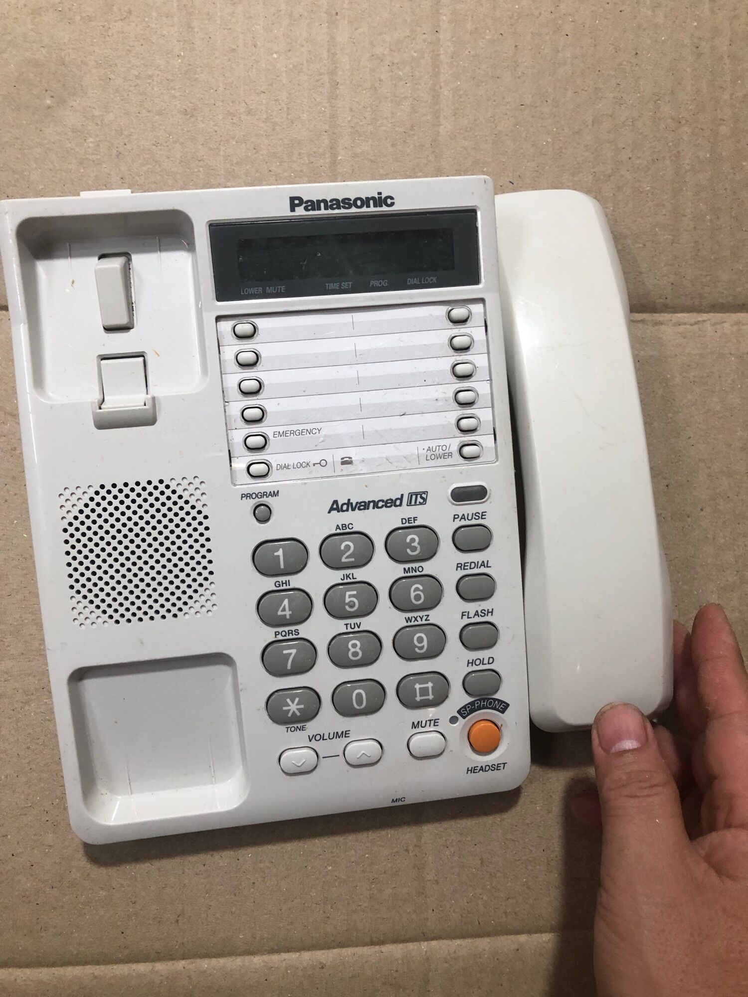 Điện thoại bàn Panasonic KX-T2375