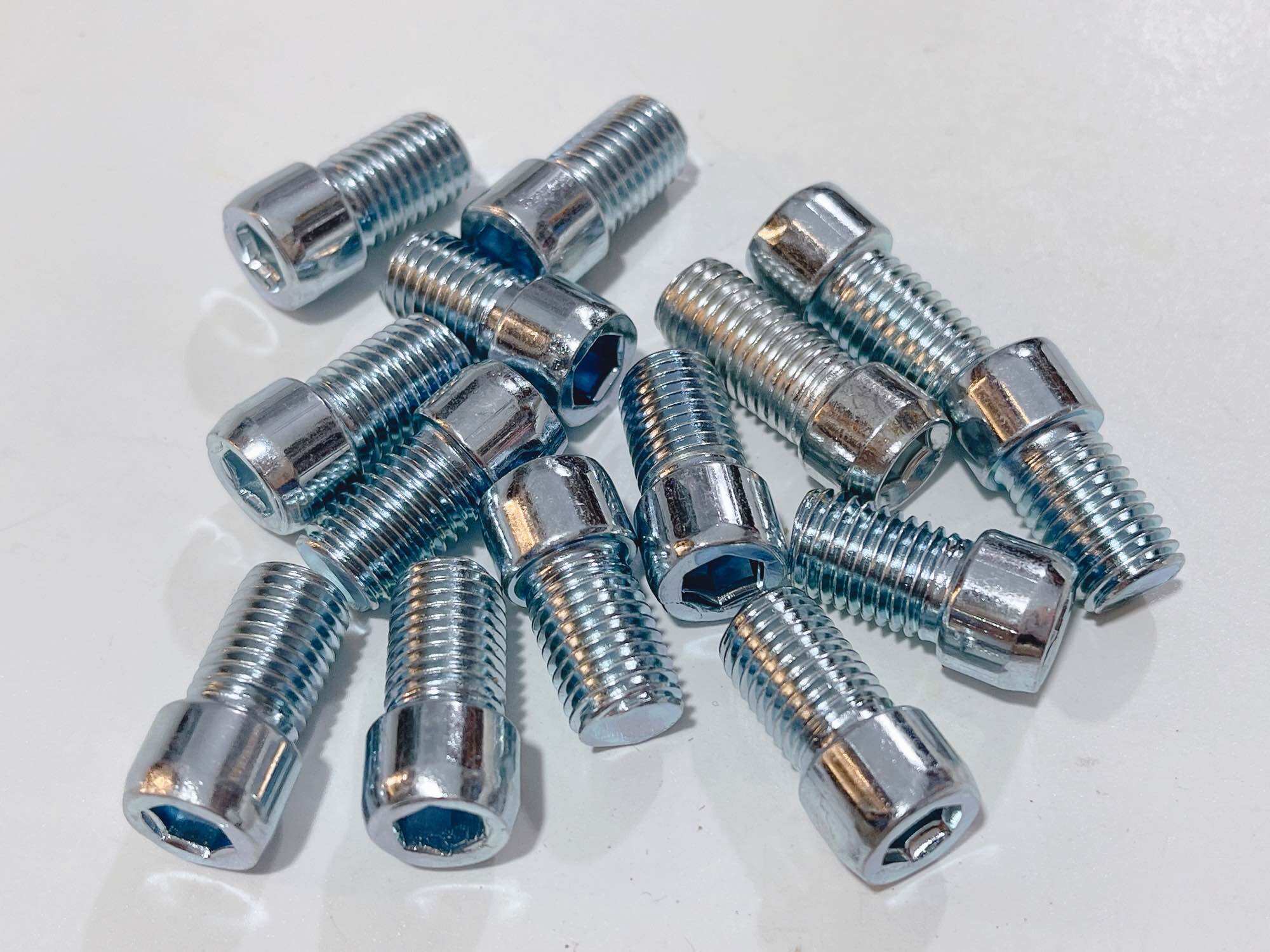 Ốc bulong đầu lục giác M10 10li 10li15 - 10li20 gắn kiếng răng ngược và răng xuôi