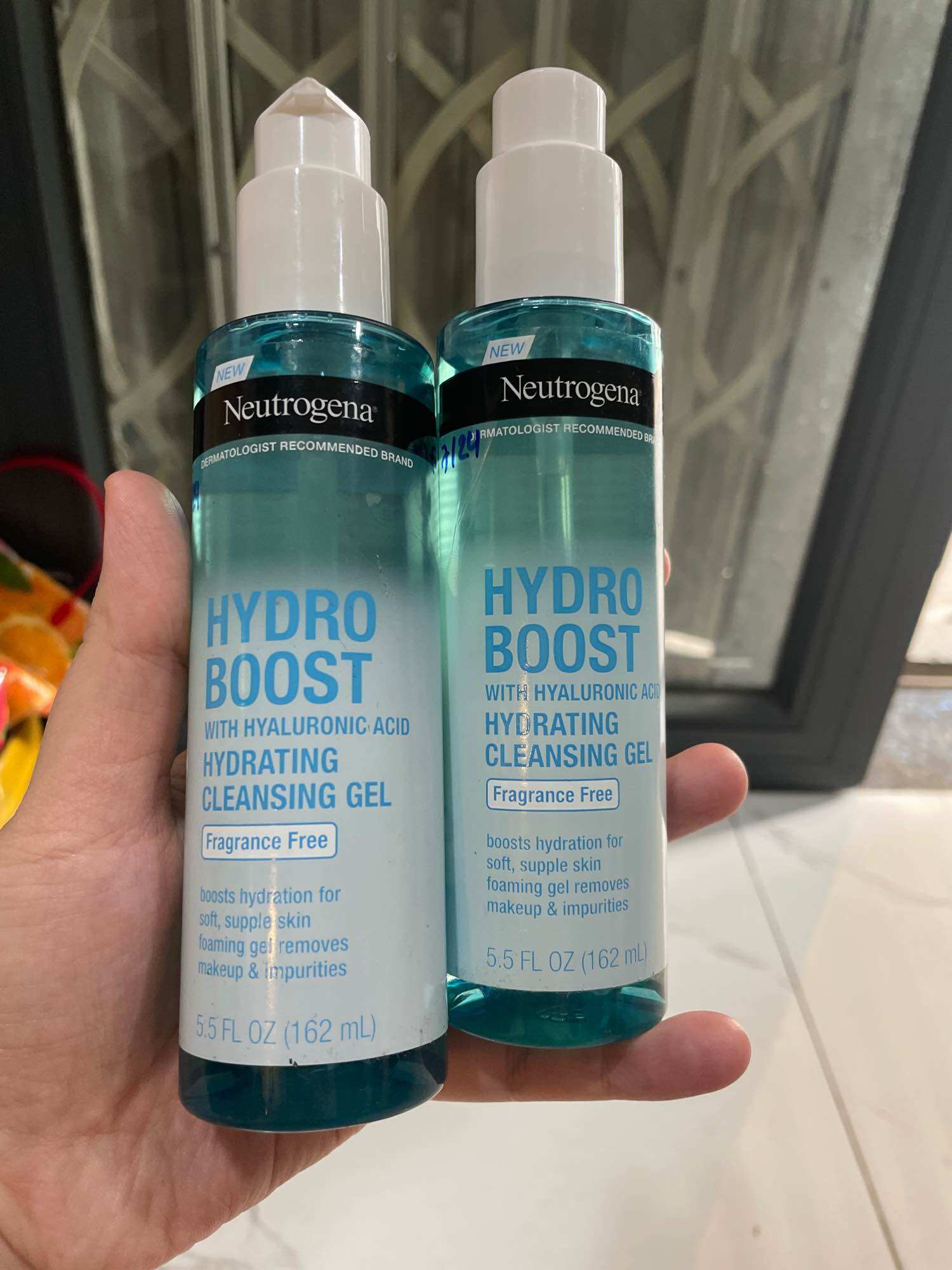 [HCM]Sữa rửa mặt Neutrogena® Hydro Boost Hydrating Gel