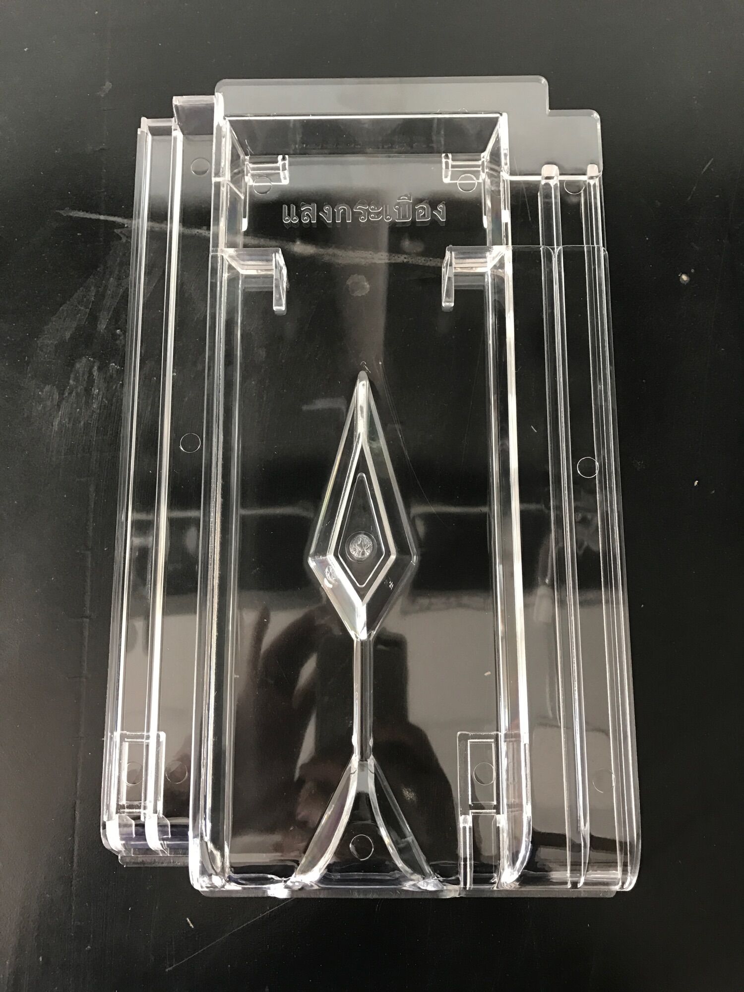 Ngói lấy sáng 22v/m2 Tối ưu ánh sáng, tiết kiệm năng lương điện