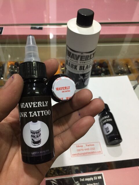 Mực xăm Waverly đen bóng