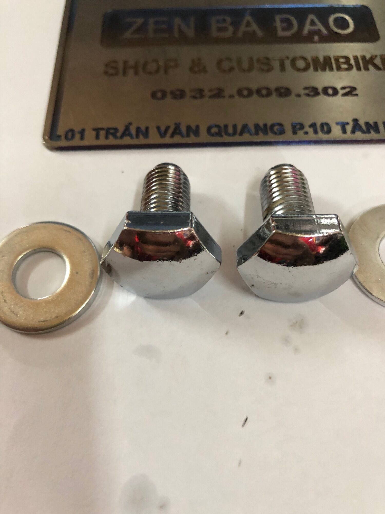 Ốc ty phuộc Win (1 cặp)