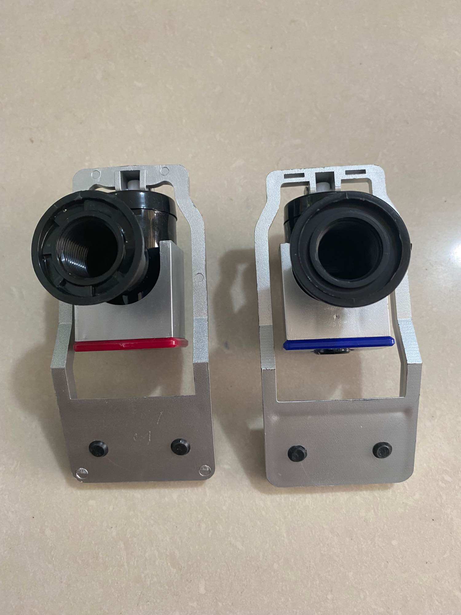 vòi cây nước nóng lạnh karofi