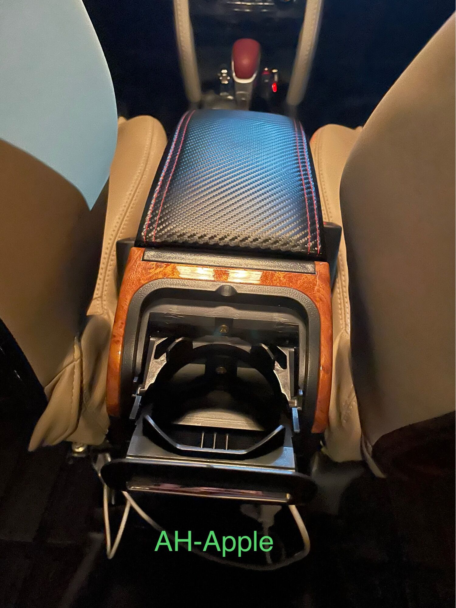 Bệ tỳ tay cho Toyota Rush 2018-2022