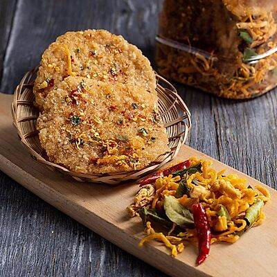 Combo 3hũ cơm cháy lắc khô gà 300gr /hũ [GIÁ RẺ]