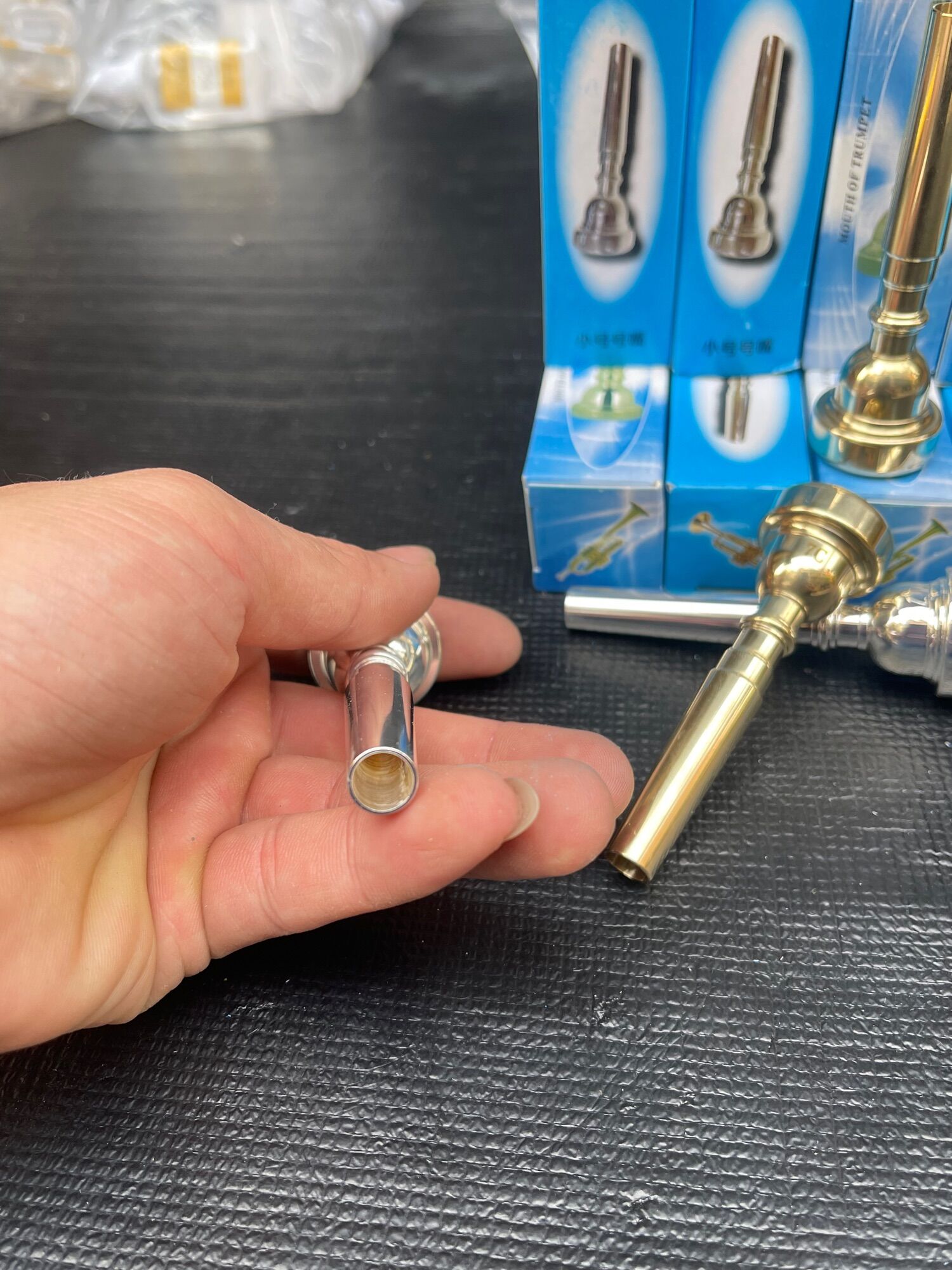 Búp kèn trumpet 7c 2 màu vàng trắng