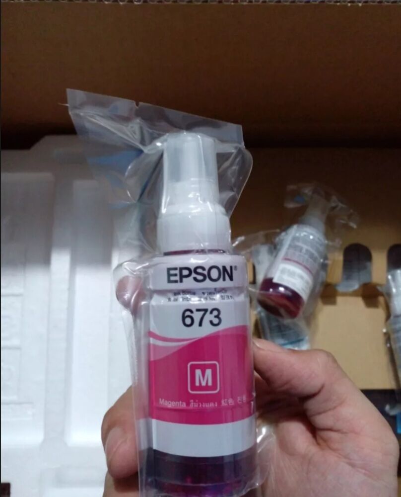 Mực in Epson 673 màu đen.