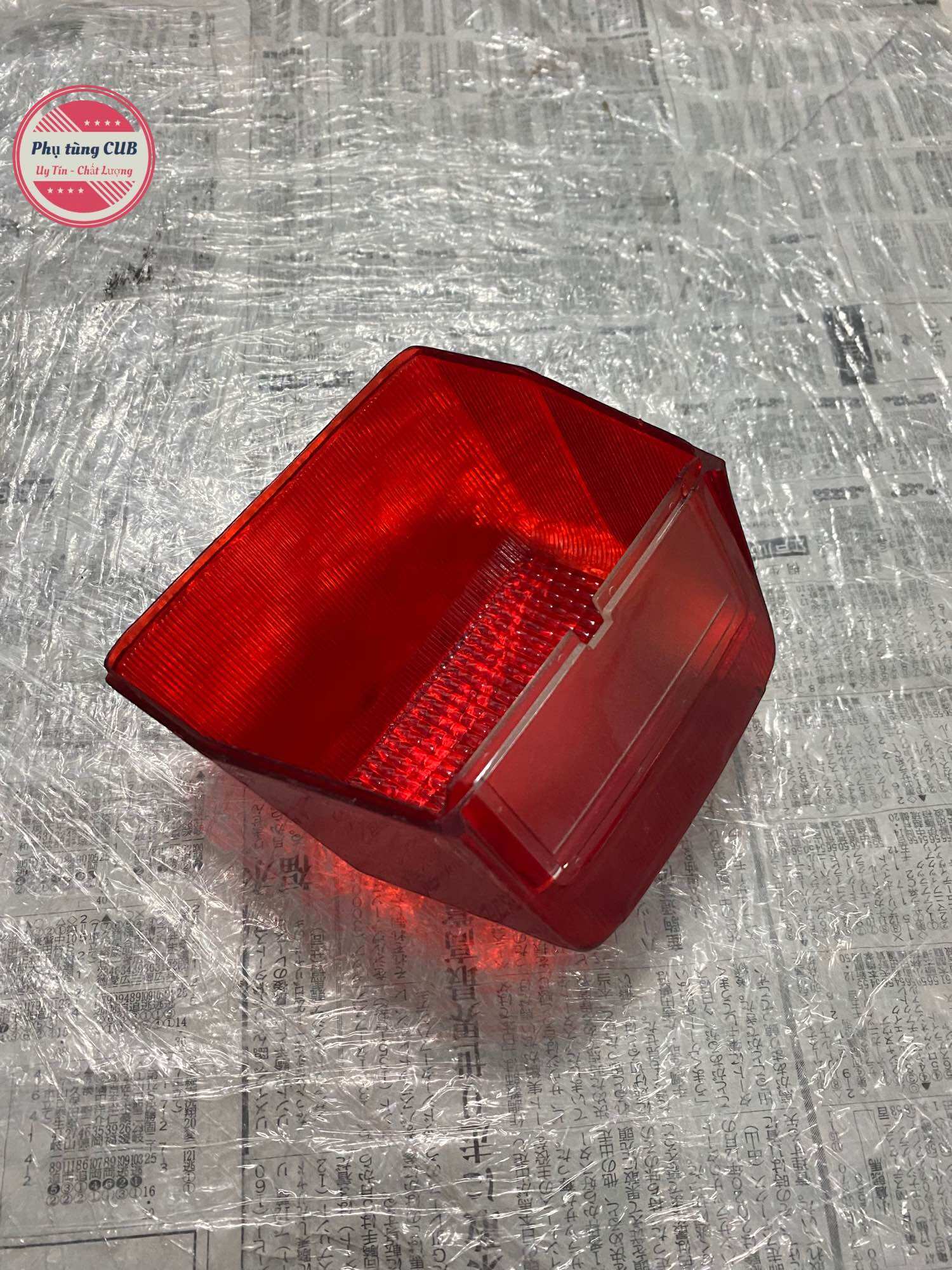 Chụp đèn hậu xe cub 82-84-DD hàng Thái ( có đóng Japan như zin )