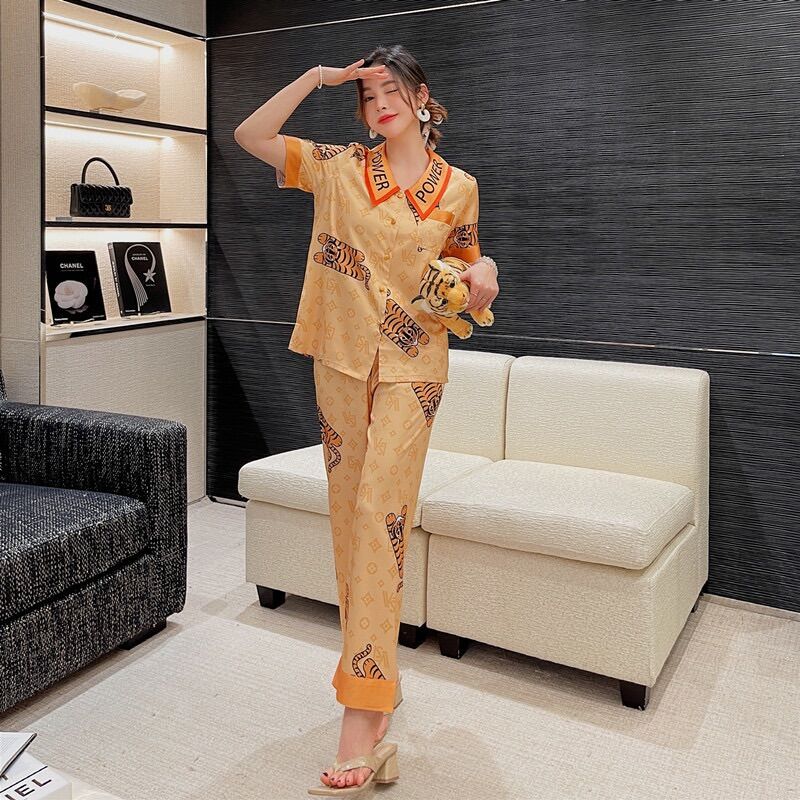 Pijama lụa cao cấp Quảng Châu áo cộc quần dài [ảnh thật]