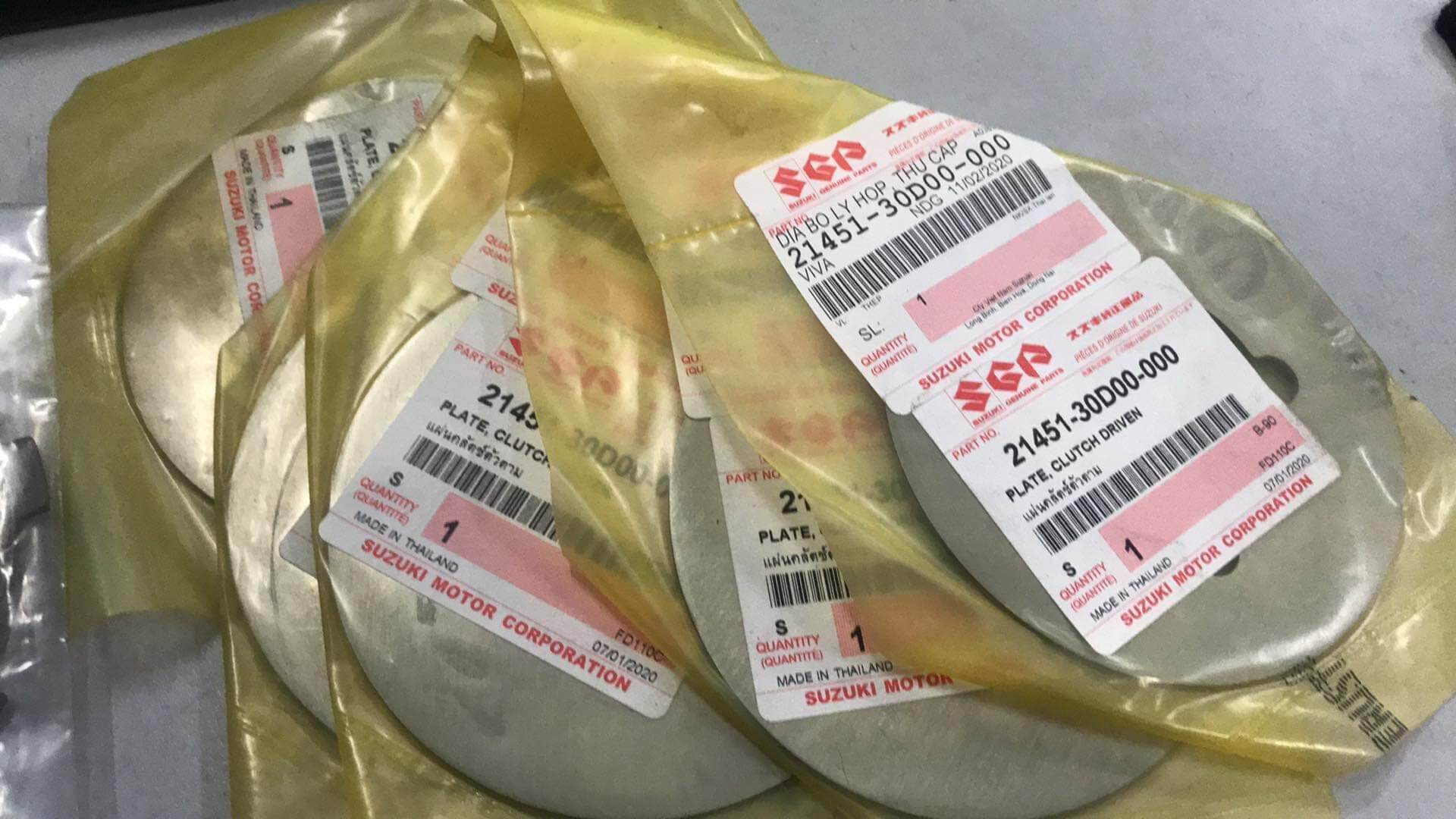 Bộ lá sắt suzuki ViVa 110 số lùi(bộ 4 lá)