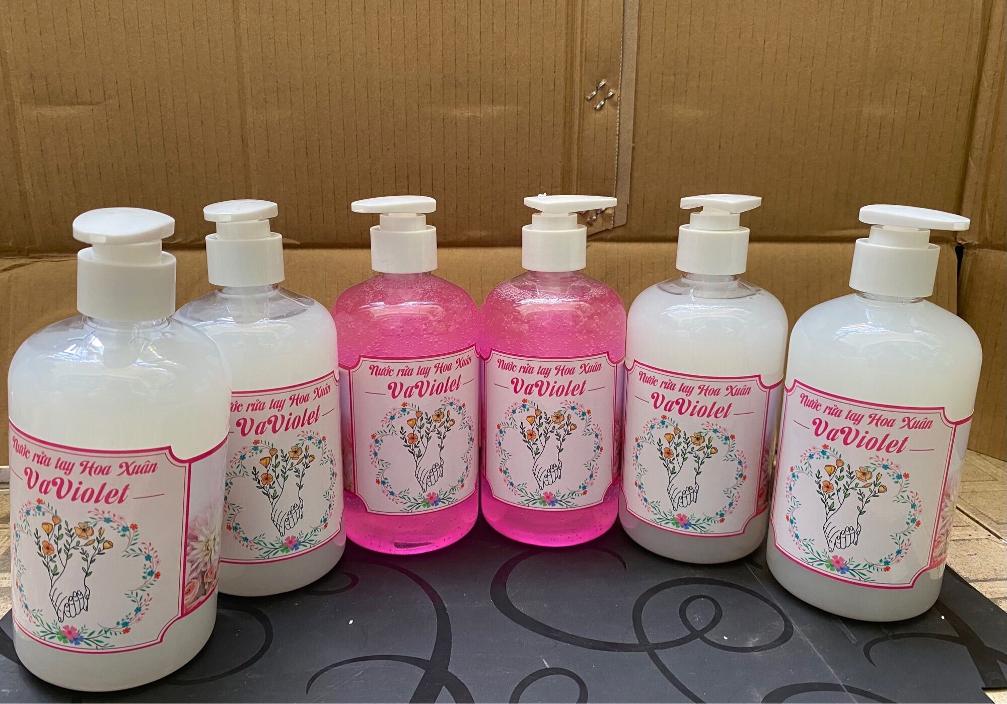 Nước rửa tay hương Hoa (chai 500ml)
