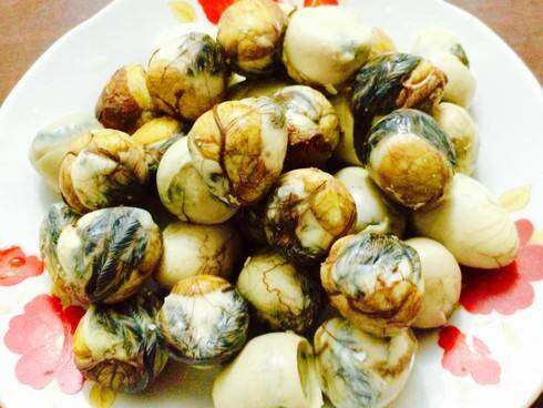 20 trứng cút lộn