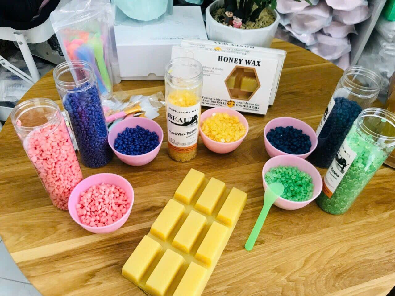 Liquidation of Hard Wax Bean Hair Wax 400Gr (Random Color Delivery)