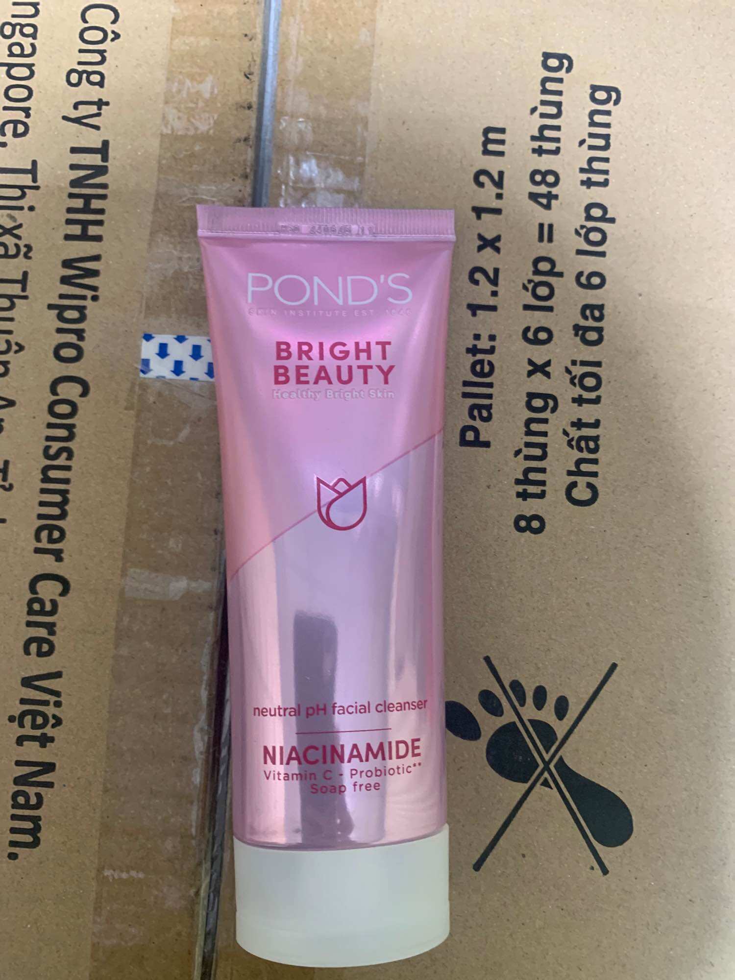 Sữa rửa mặt trắng da Ponds mới chai 100g