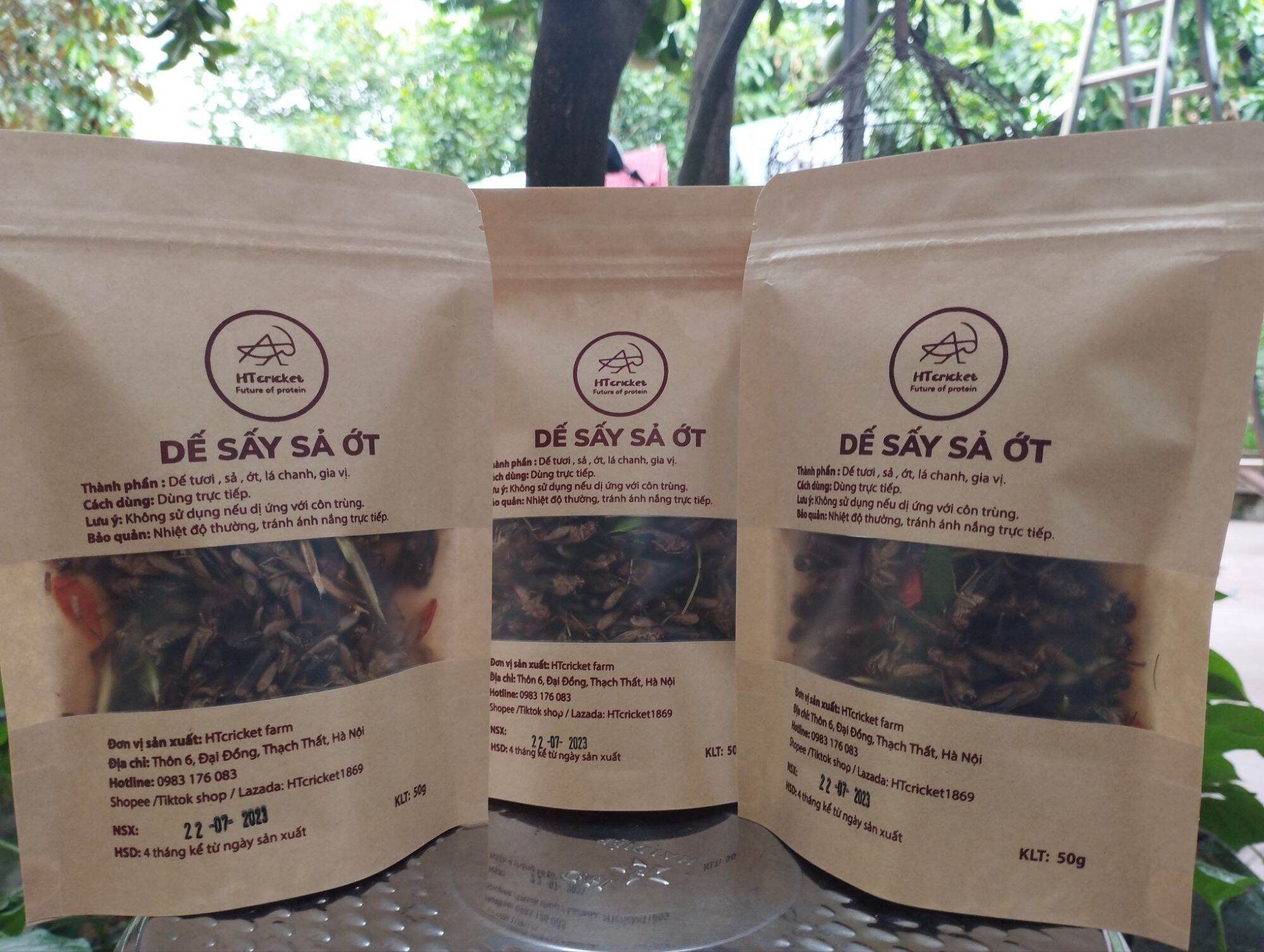Dế sấy sả ớt, dế sấy giòn, dế sấy cay giòn