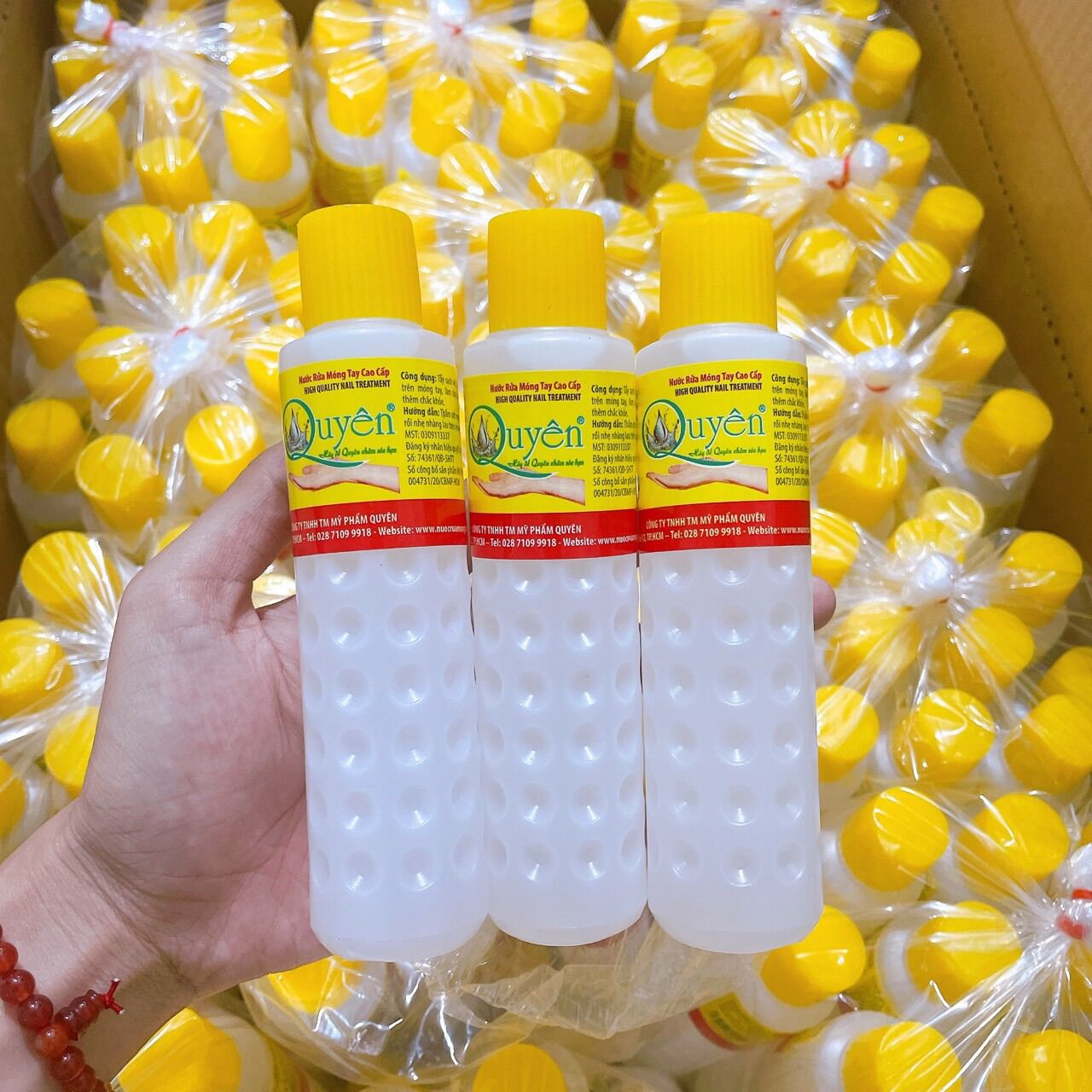 NƯỚC RỬA MÓNG TAY AXETON QUYÊN - 125ML