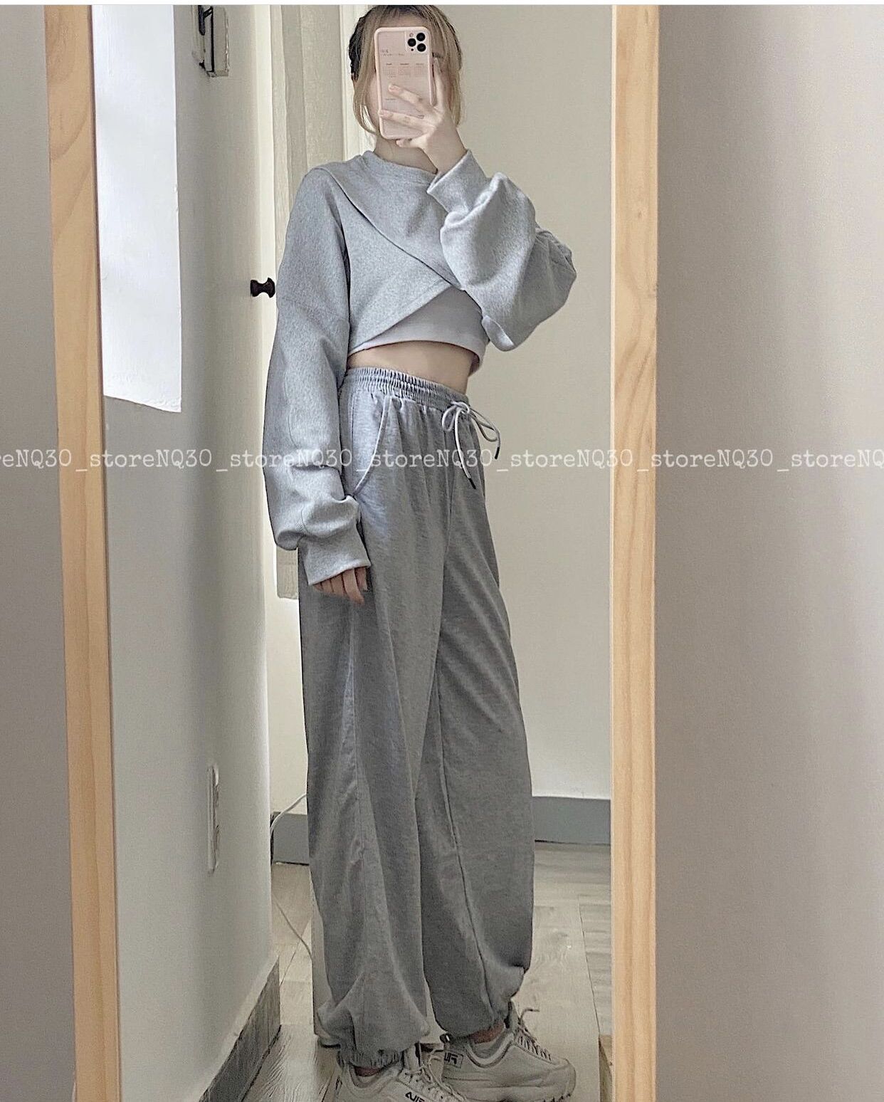 Set quần jogger trơn + set 2 món áo croptop đắp chepo