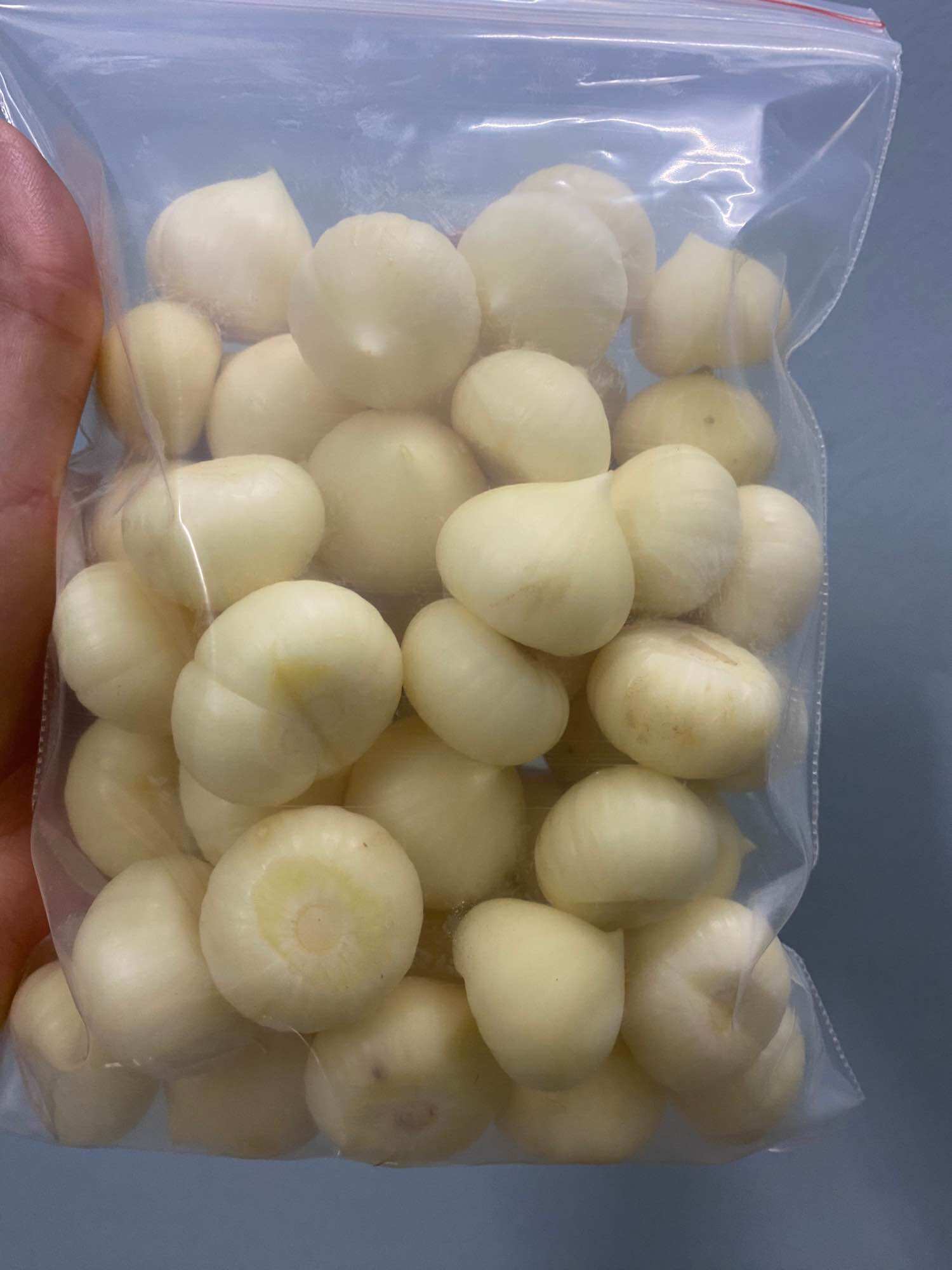 Tỏi cô đơn bóc sẵn 1kg