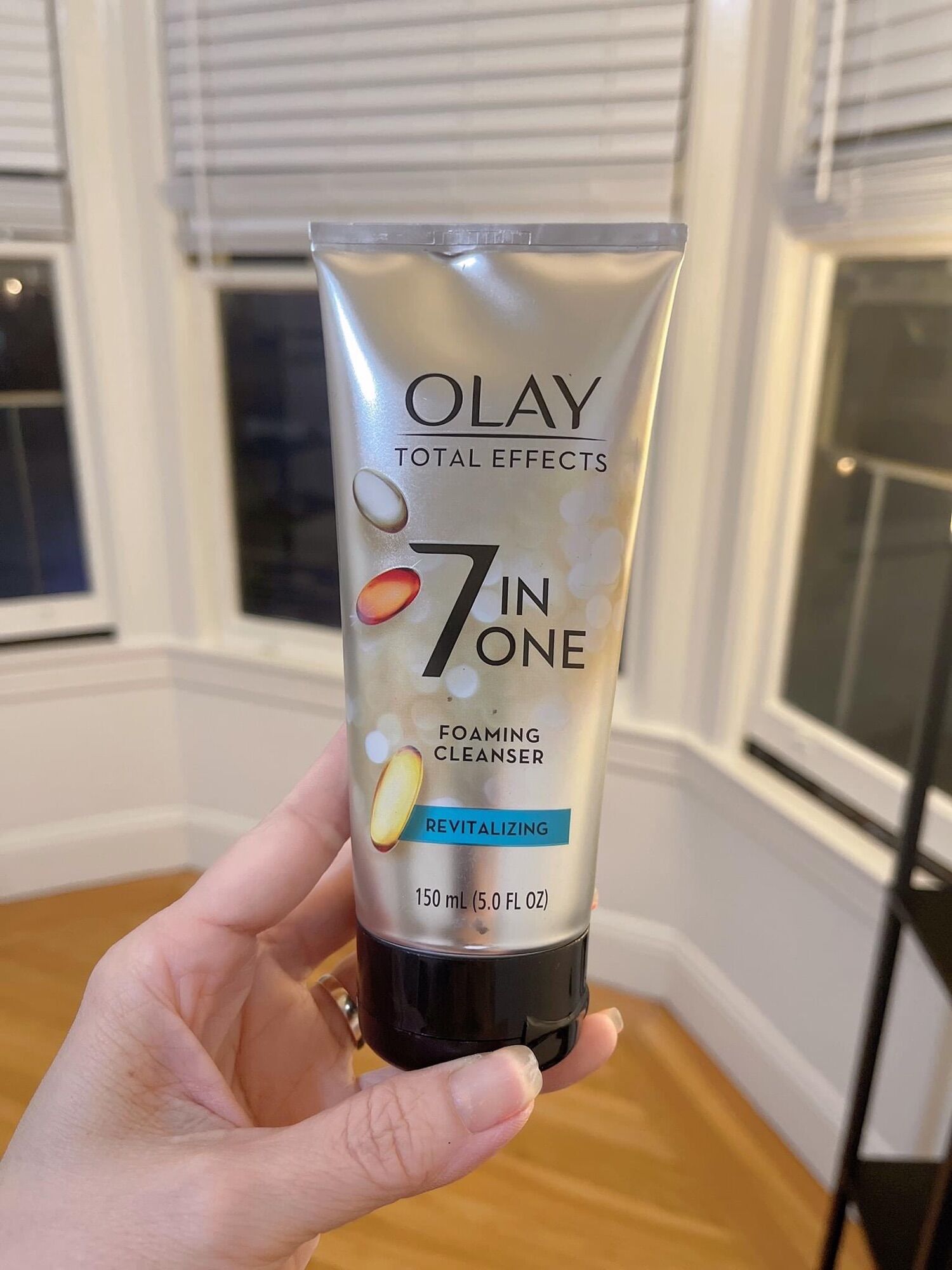 Sữa rửa mặt olay total effects 7 in one cream cleanser của mỹ