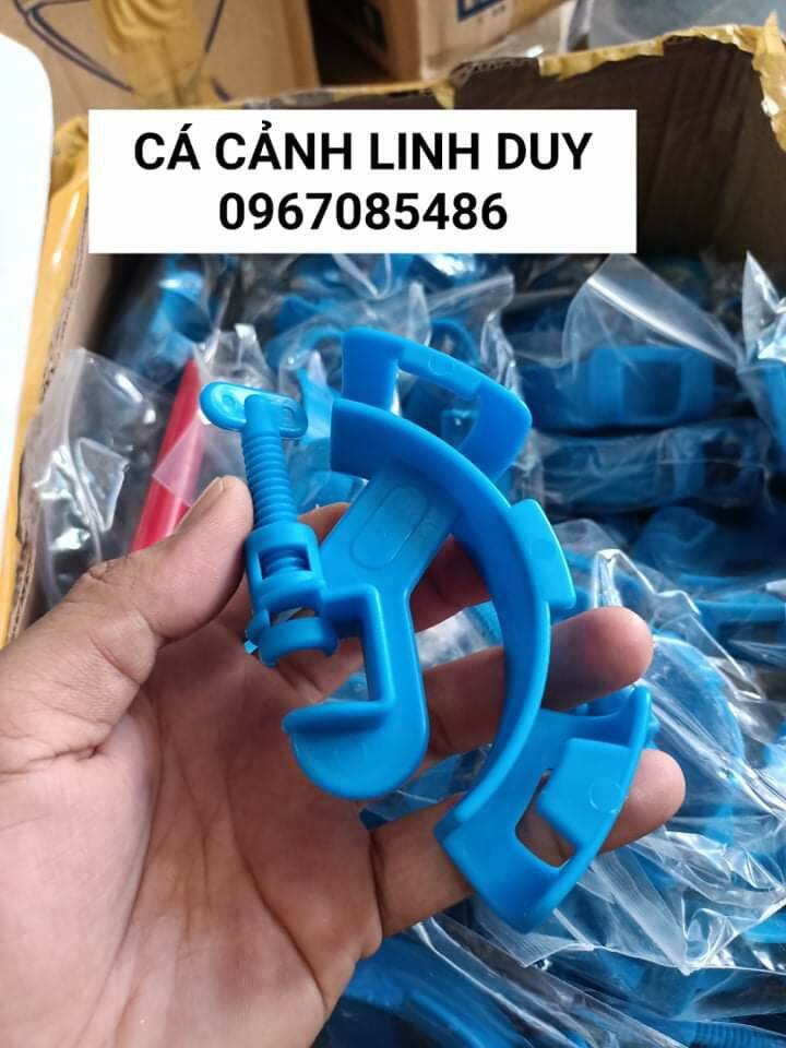 KẸP GIỮ ỐNG  THAY NƯỚC HỒ  CÁ